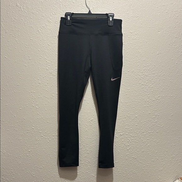 Nike woman’s Dark Leggings with Logo - Picture 2 of 6